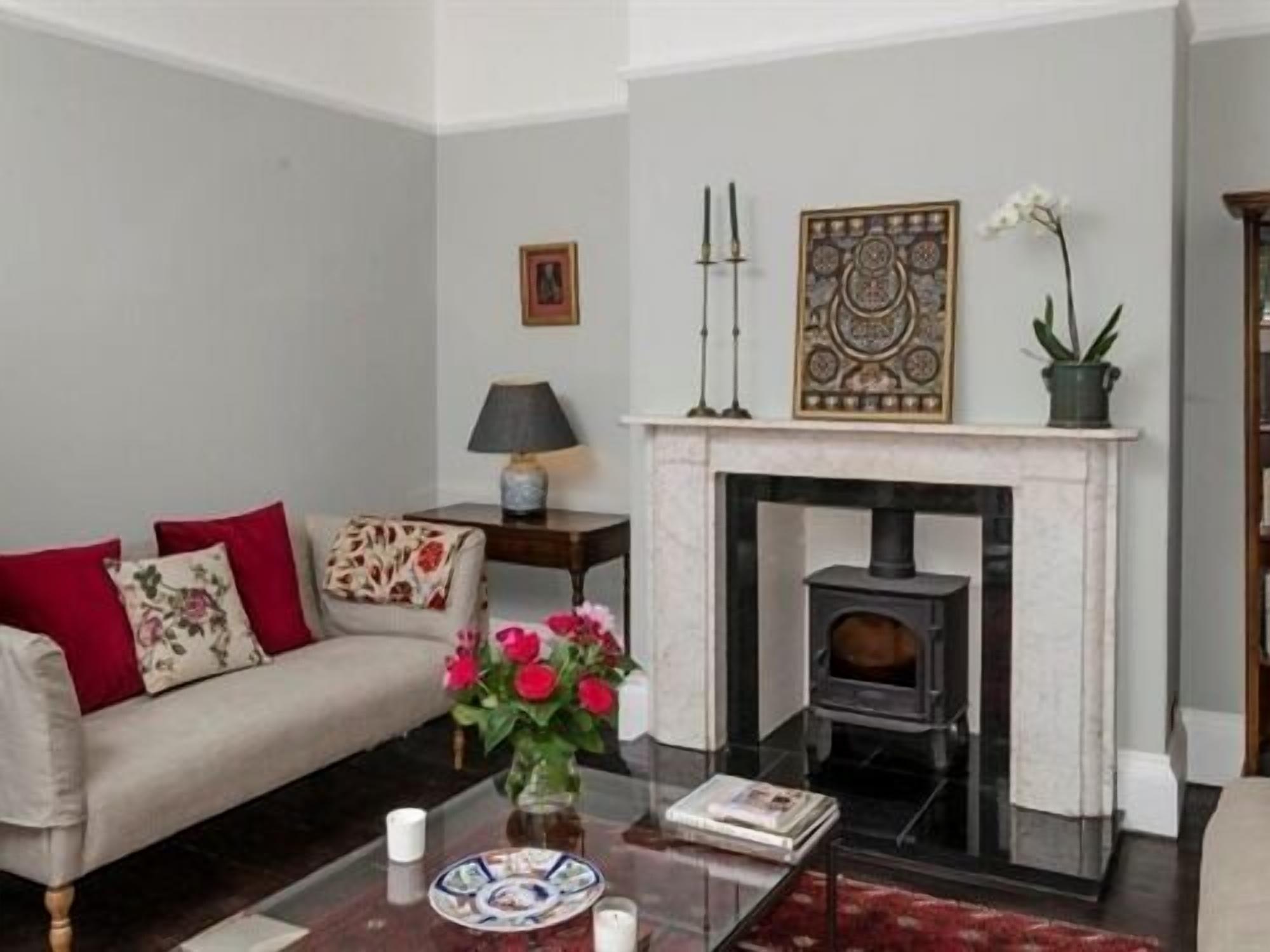 Bed and Breakfast The Lions Newark upon Trent Esterno foto